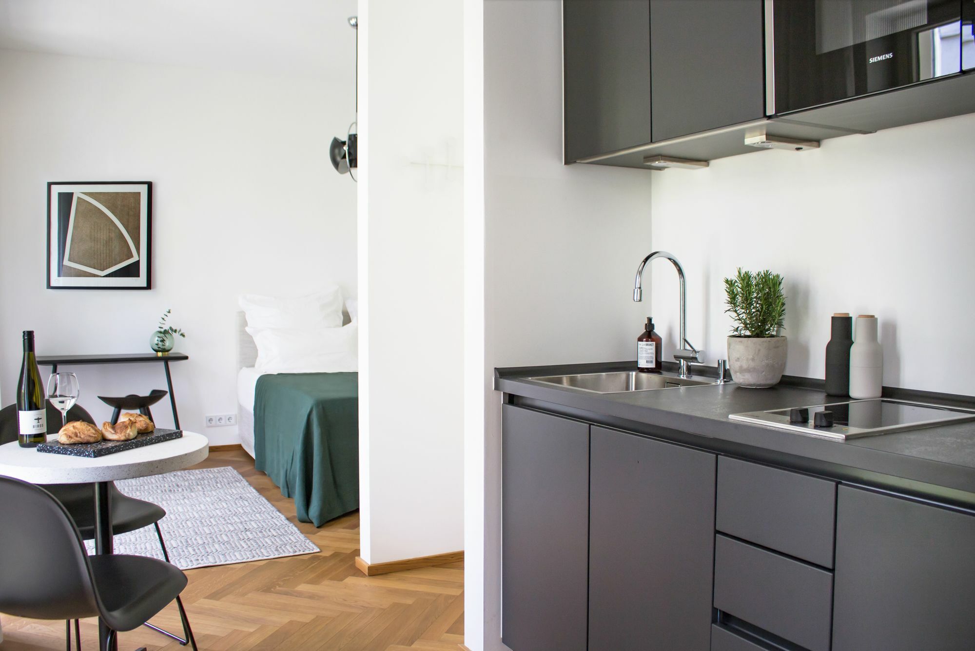 August The Boardinghouse Apartment ฮัมบูร์ก ภายนอก รูปภาพ